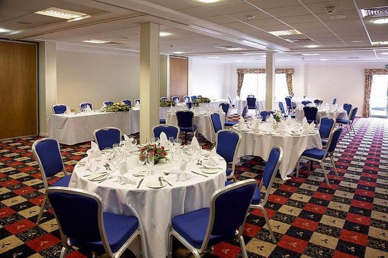The Telford Whitehouse Hotel Servis gambar